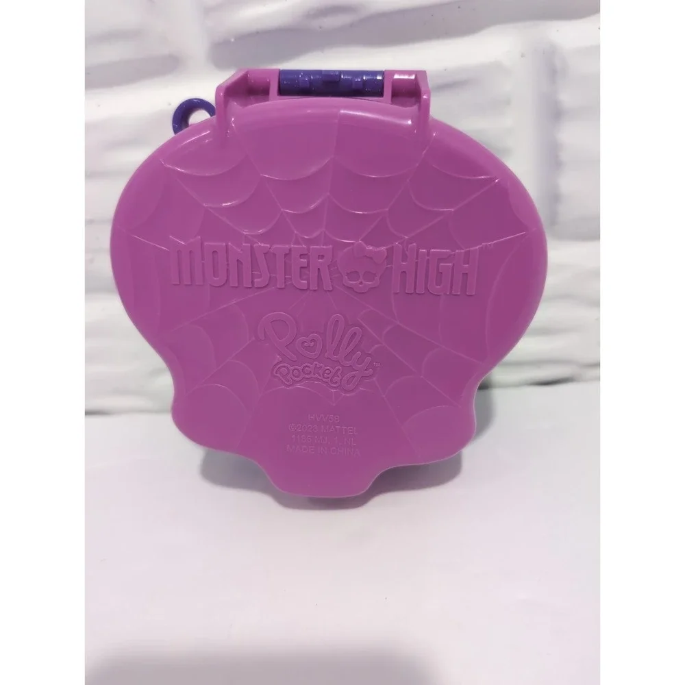 Polly Pocket  Monster High Compact with Micro Figures And Accessories Skull Goth